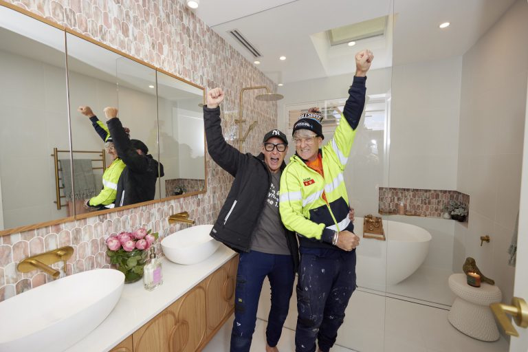 H2 RM2 Bathroom Mitch _ Mark-004