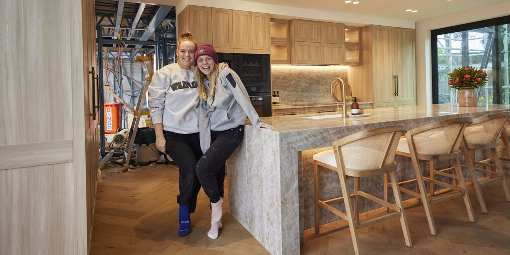 H1 RM6 Kitchen Maddy & Charlotte-005